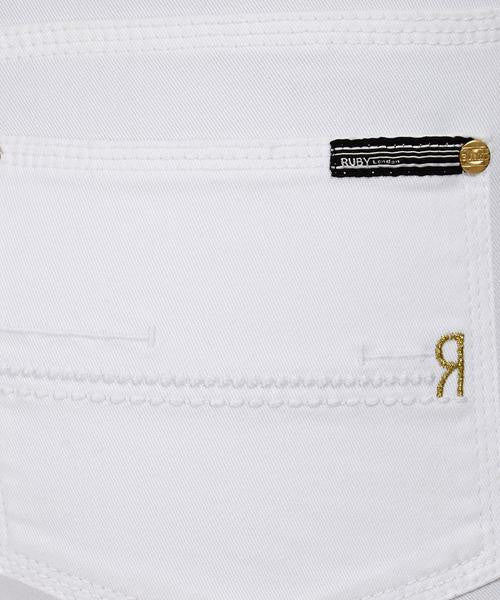 Vera - Classic  White